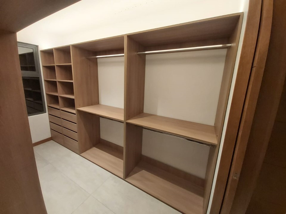 Walk In Closet 2